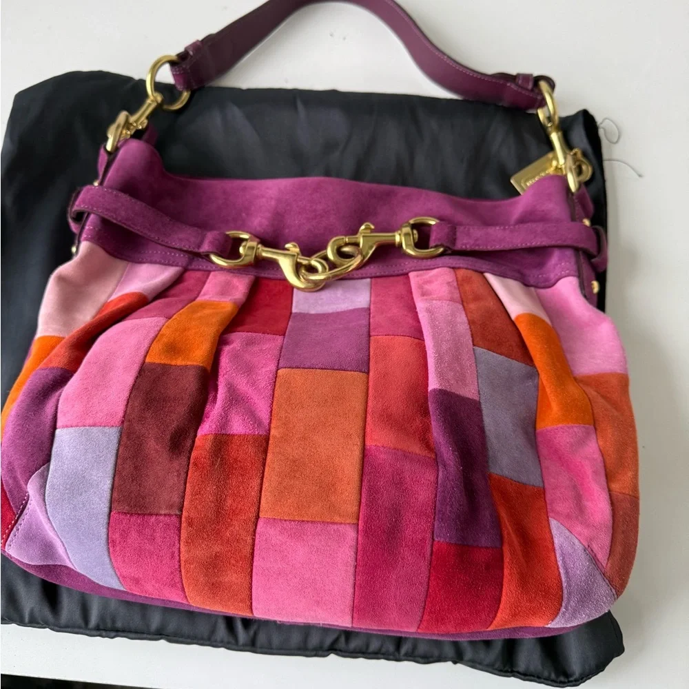 Coach NWOT suede Patchwork Multicolor Shoulder Bag WHAT A BEAUTIFUL BAG! - Picture 3 of 6